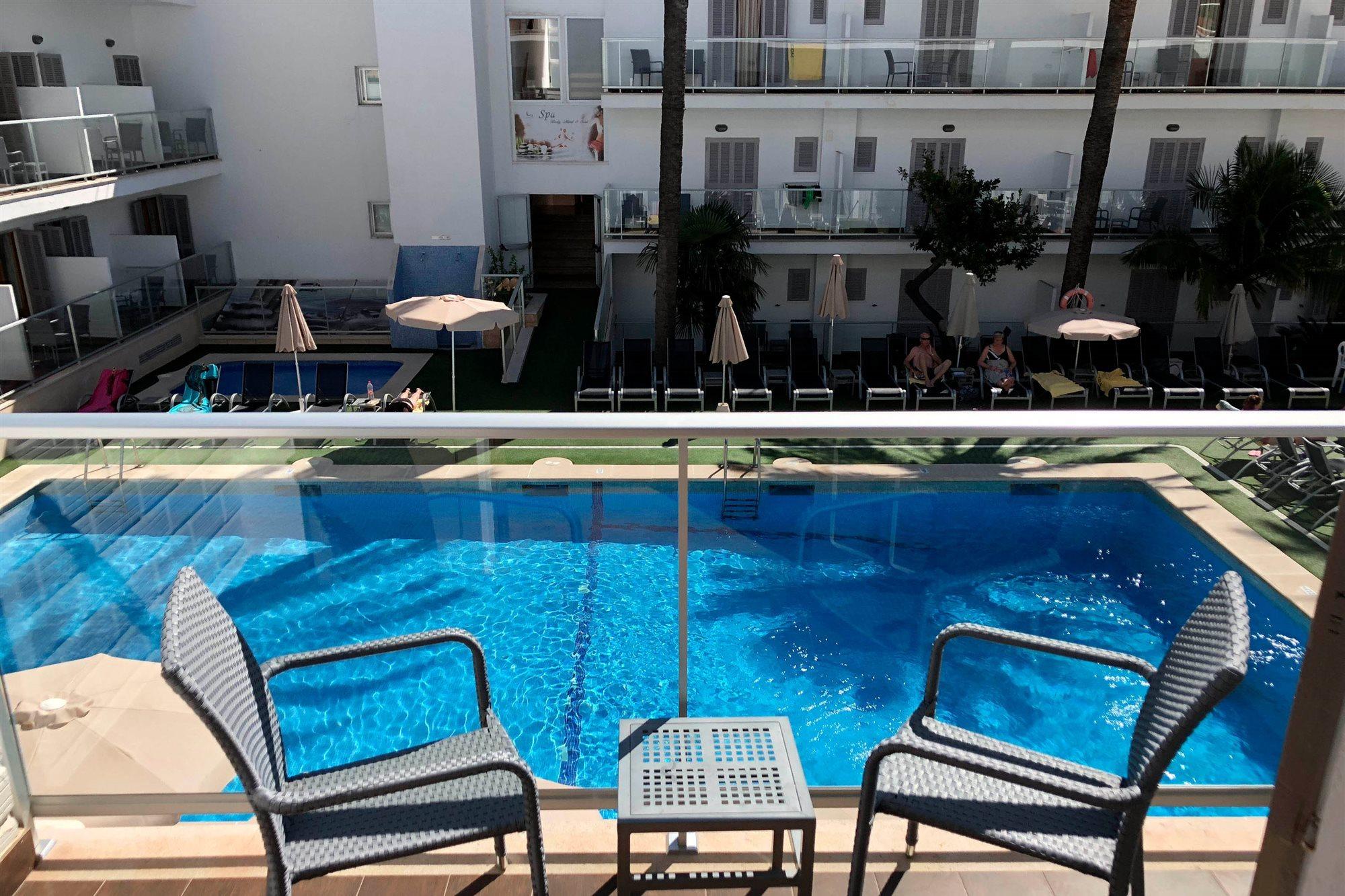 艾克斯阿尔库迪亚酒店-仅限成人 阿尔库迪亚港 外观 照片